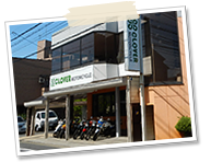 クローバーモーターサイクル太秦店外観